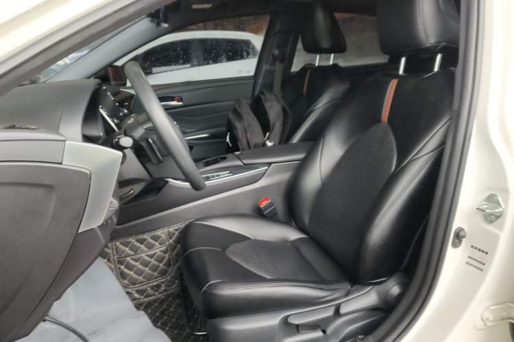 Used Toyota Avalon 2019 2.5L Ambition Version China VI Standard