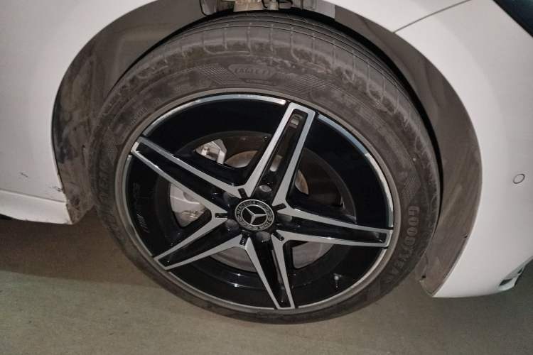 Used Mercedes-Benz C-Class 2023 C 260 L Bright Night Sports Edition
