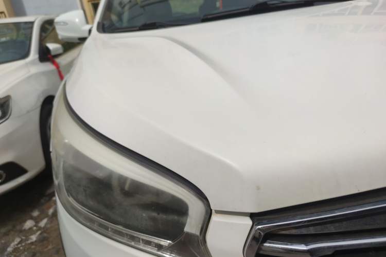 Used Huatai Santa Fe 2016 1.5T Gasoline Manual Two-Wheel Drive Smart Enjoyment i3 Model Right Front Headlight