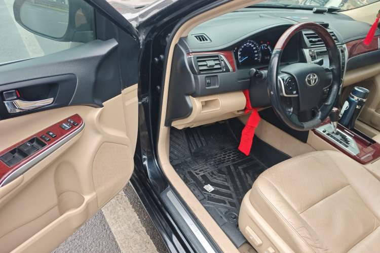 Used Toyota Camry 2012 2.0G Luxury Edition Driver Seat