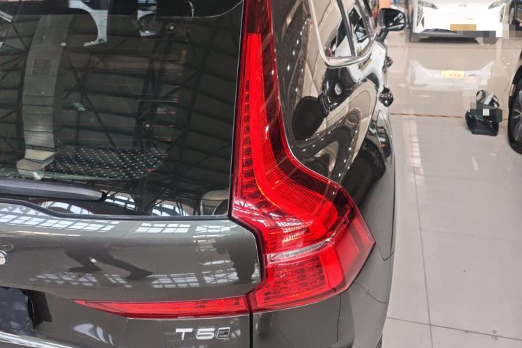 Used Volvo XC60 2021 T5 4x4 Smart Luxury Edition