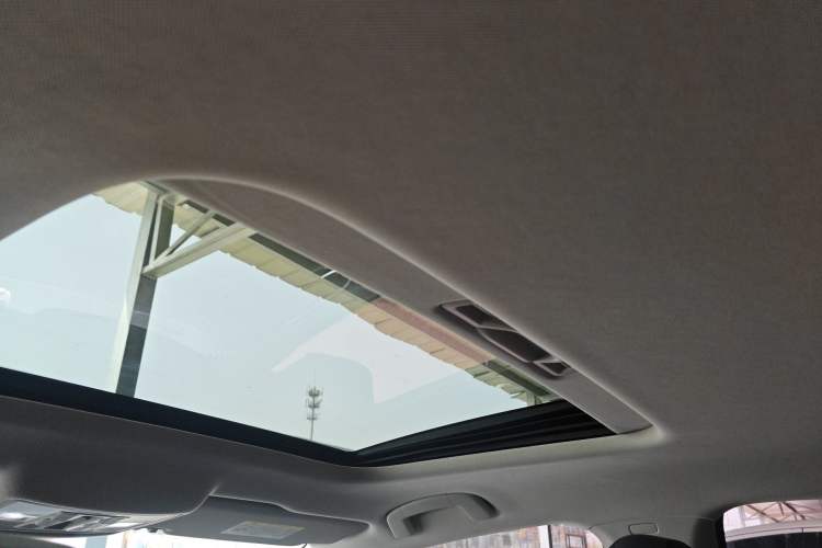 Used Volkswagen Lavida 2019 1.5L Manual Comfort Edition China VI Standard Headliner