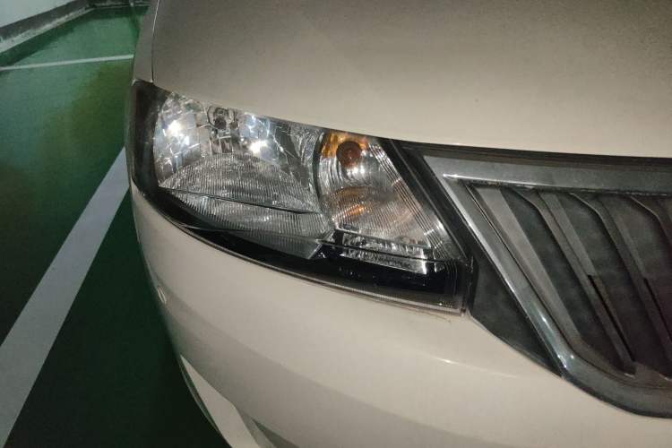 Used Skoda Rapid 2016 1.6L Manual Front-Wheel-Drive Version