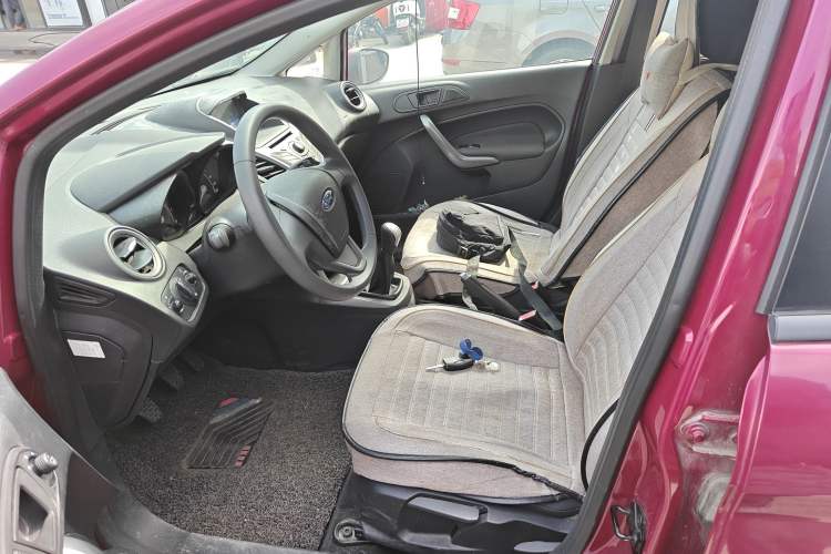 Used Ford Fiesta 2013 Hatchback 1.5L Manual Fashion Edition