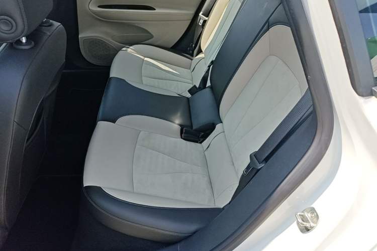 Used Buick Verano 2018 Sedan 15S Automatic Leading Model