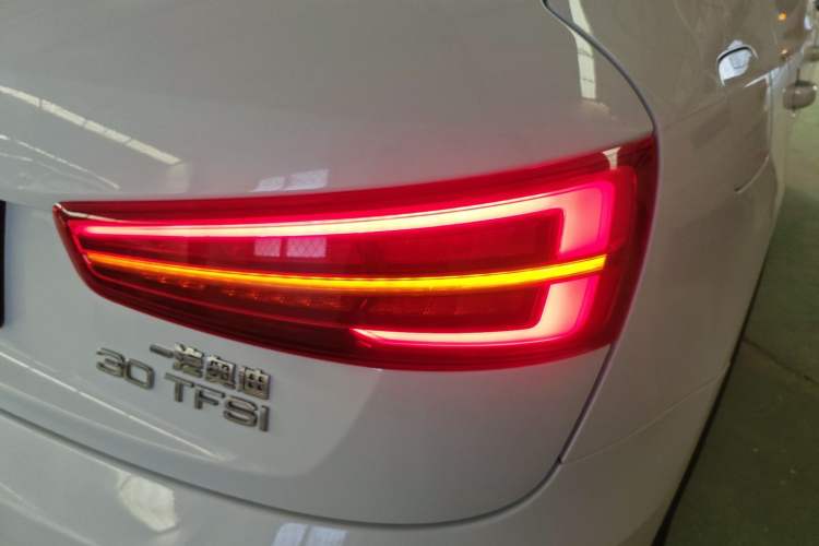 Used Audi Q3 2016 30 TFSI Standard Model
