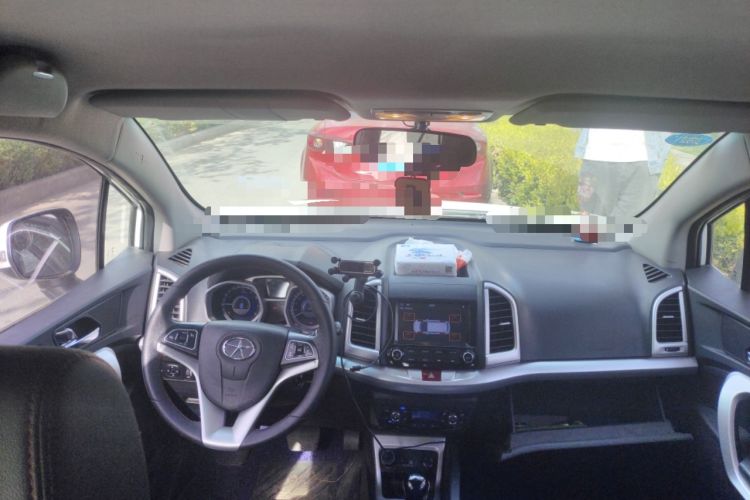 Used JAC Group Refine S3 2016 1.5L CVT Luxury Smart Version Center Console