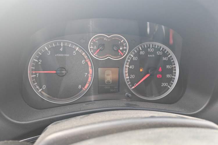 Used Haval H5 Classic 2015 2.0T Manual Two-Wheel Drive Advanced Version Instrument Cluster