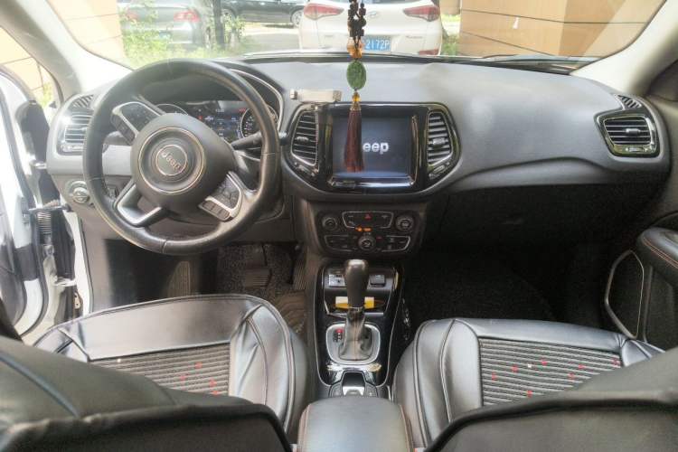 Used Jeep Compass 2019 220T Automatic Family Edition
