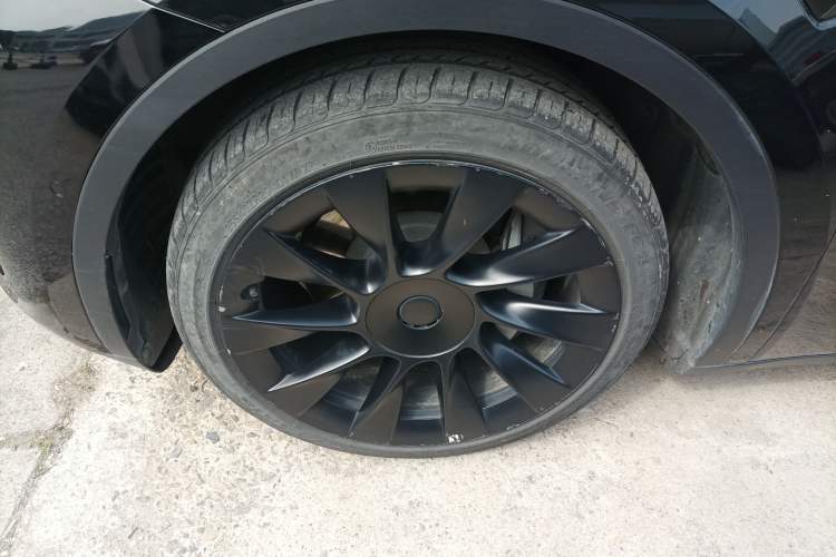 Used Tesla Model Y 2021 Standard Range Rear-Wheel Drive Version