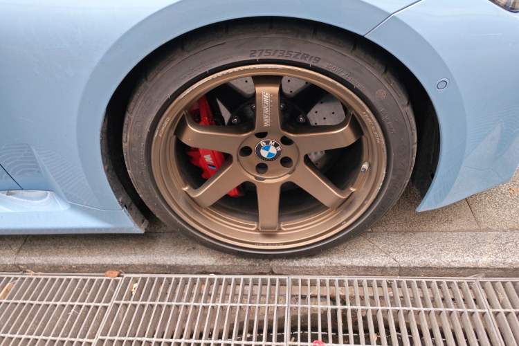 Used BMW M2 2023 M2 Right Front Wheel Hub