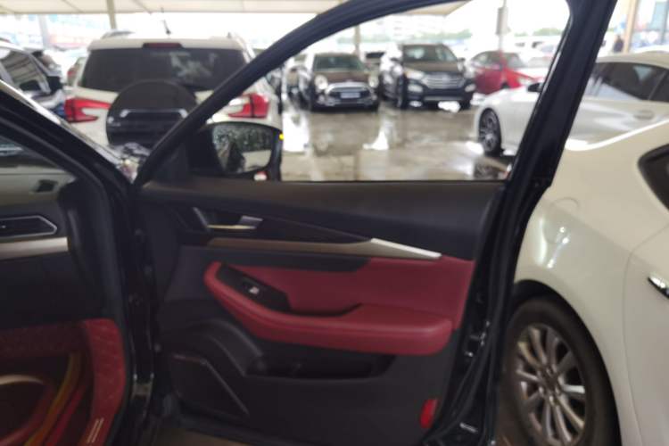 Used JETOUR X70 2023 1.5T DCT Beyond PRO Edition 5-Seater