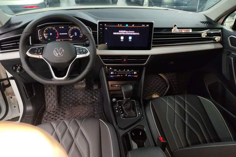 Used Volkswagen Tiguan L 2024 330TSI Automatic Two-Wheel Drive Smart Edition Audio And AC Panel