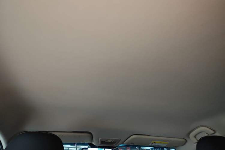 Used Baojun 560 2015 1.8L Manual Elite Edition
