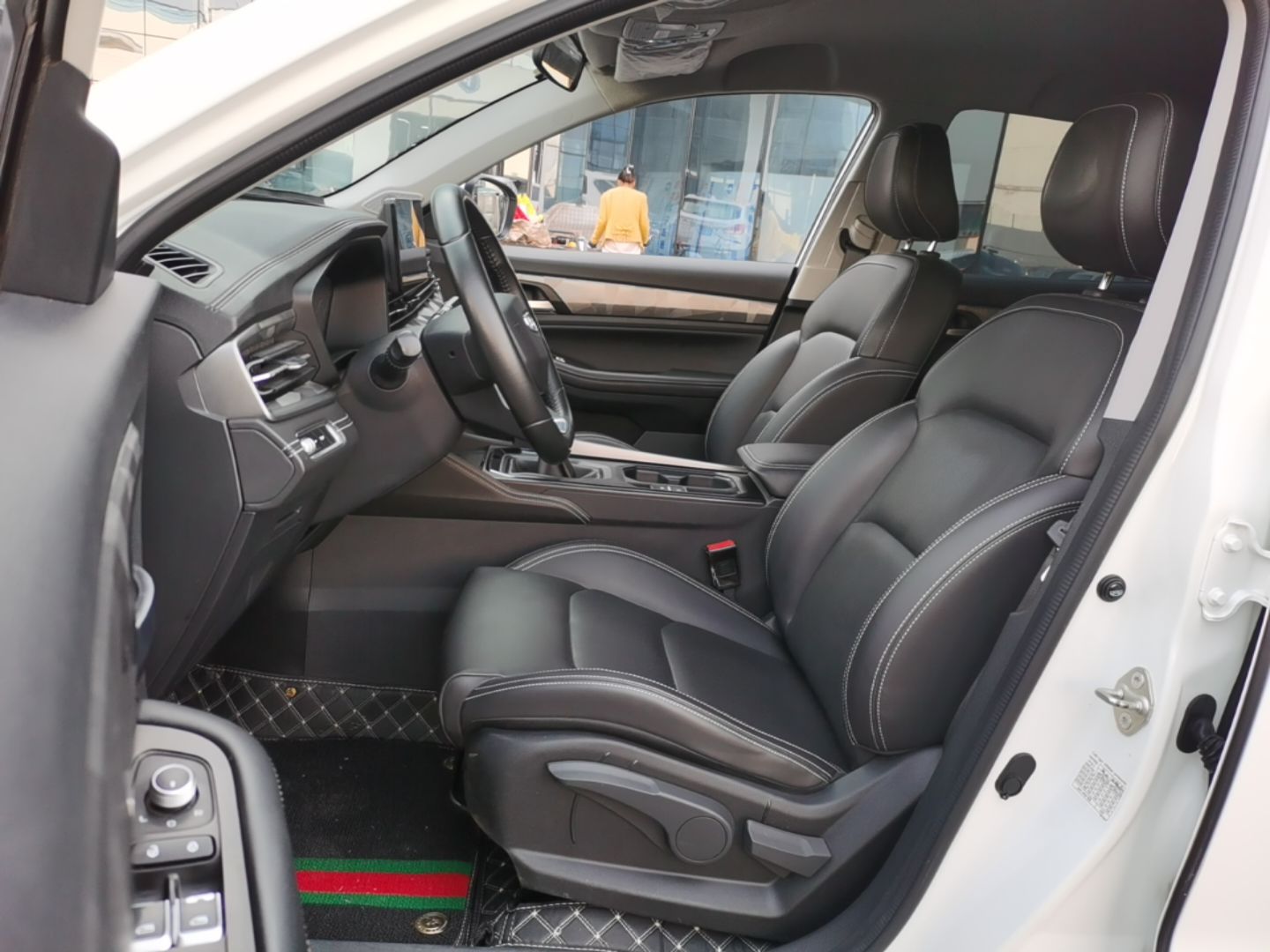 Geely Auto Vision X6 2021 PRO 1.4T Manual Luxury Model - Luxury — снимка 17