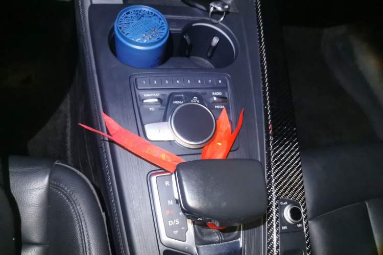 Used Audi A4 2017 45 TFSI allroad quattro Sport model Gear Lever