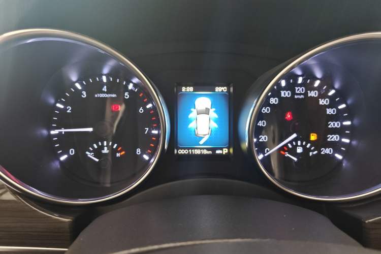 Used Haval H9 2015 2.0T Four-Wheel Drive Luxury 7-Seater
