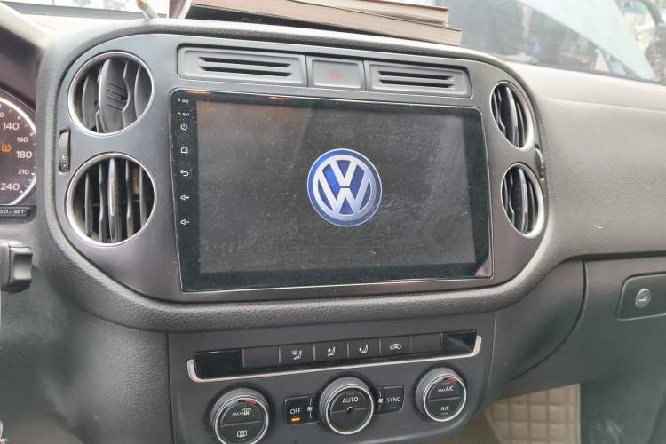 Used Volkswagen Tiguan 2013 1.4 TSI Manual Two-Wheel Drive BlueMotion Edition