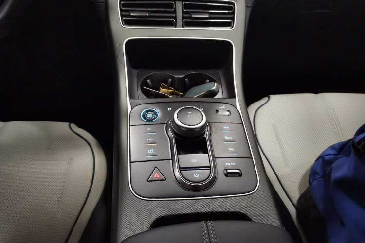 Used BYD Destroyer 05 2024 HONOR Edition DM-i 55KM Luxury Model
