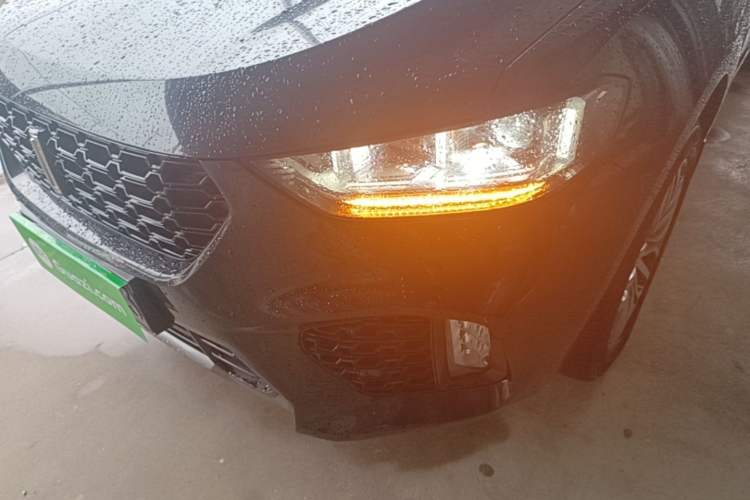 Used Wey VV5 2017 2.0T Ultra-Luxury Version
