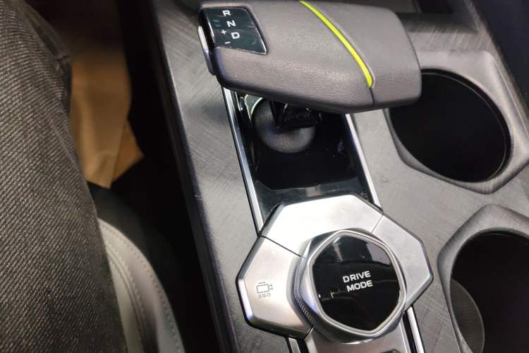 Used CHANGAN UNI-V iDD 2023 ZhiDian iDD 1.5T 113km Smart & Fun Version
