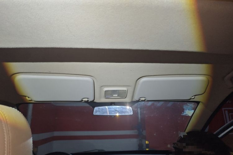 Used Dongfeng Fengon 370 2016 1.5L Manual Elite Home Edition 7-Seater
