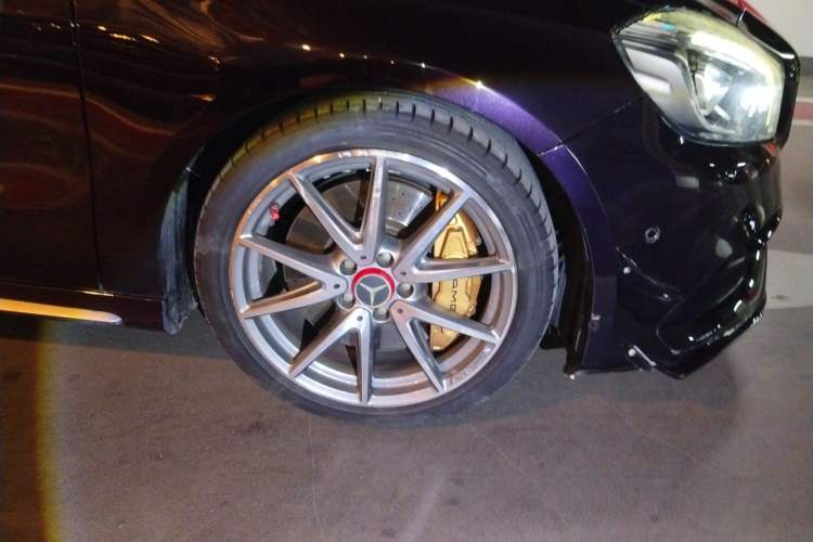 Used Mercedes-Benz A AMG 2016 AMG A 45 4MATIC Right Front Wheel Hub