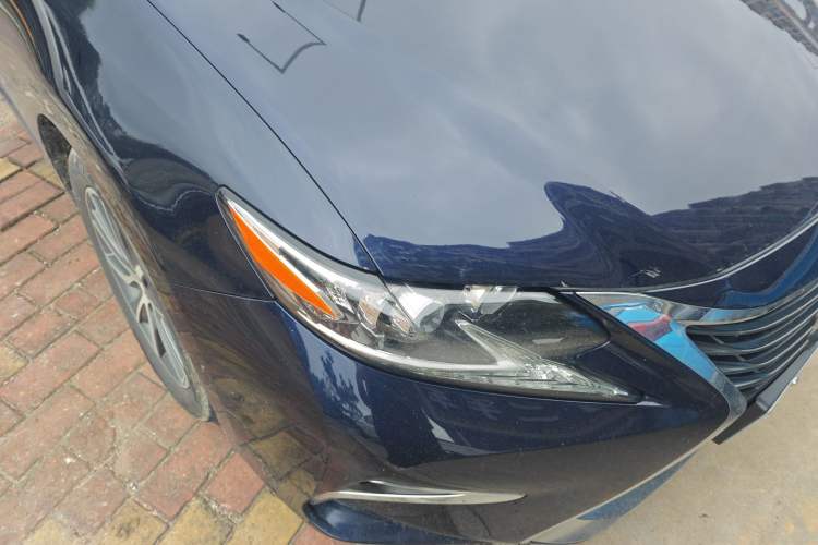 Used Lexus ES 2015 300h Comfort Edition