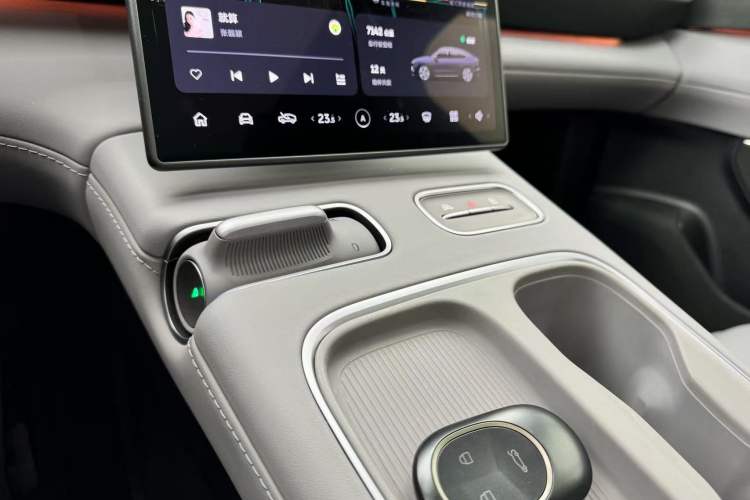 Used Nio EC6 2024 75 kWh
