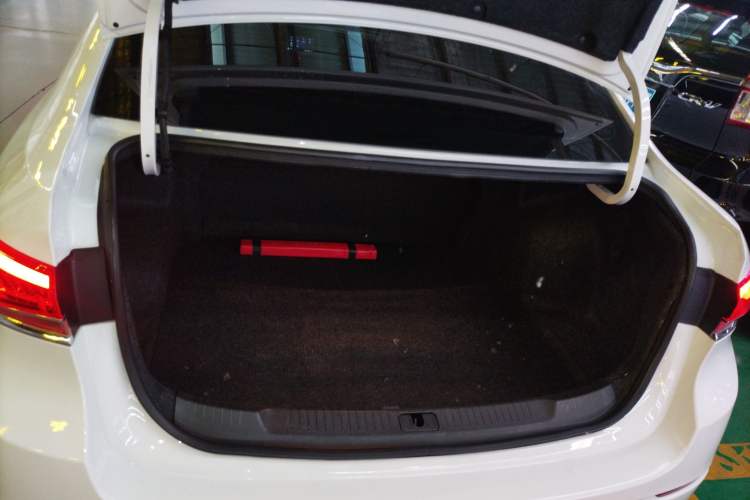 Used Buick GT 2021 Revised Version Flagship 1.5L Automatic Elite Edition Trunk