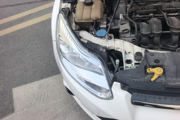 Used Ford Focus 2012 Sedan 1.6L Manual Comfort Model
