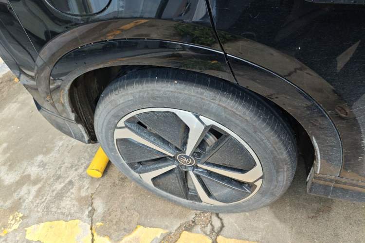 Used BYD Song L EV 2025 Intelligent Driving Version 662 km LiDAR Excellence Edition Exterior 5