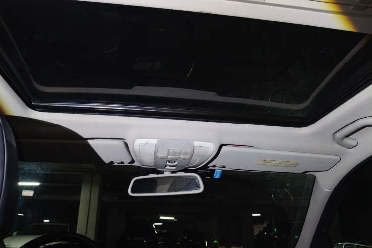 Used Mercedes-Benz C-Class 2011 C 200 CGI Fashion Model