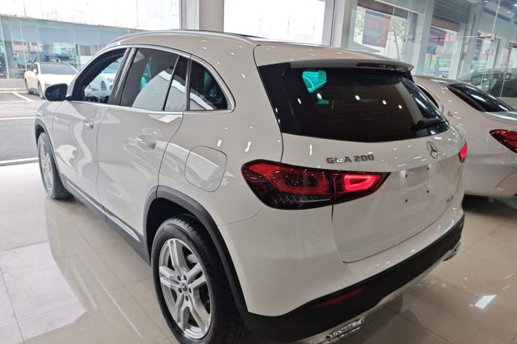 Used Mercedes-Benz GLA 2023 GLA 200 Exterior 2