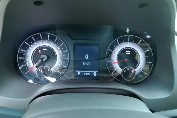 Used Roewe 950 2012 2.0L Elegant Edition