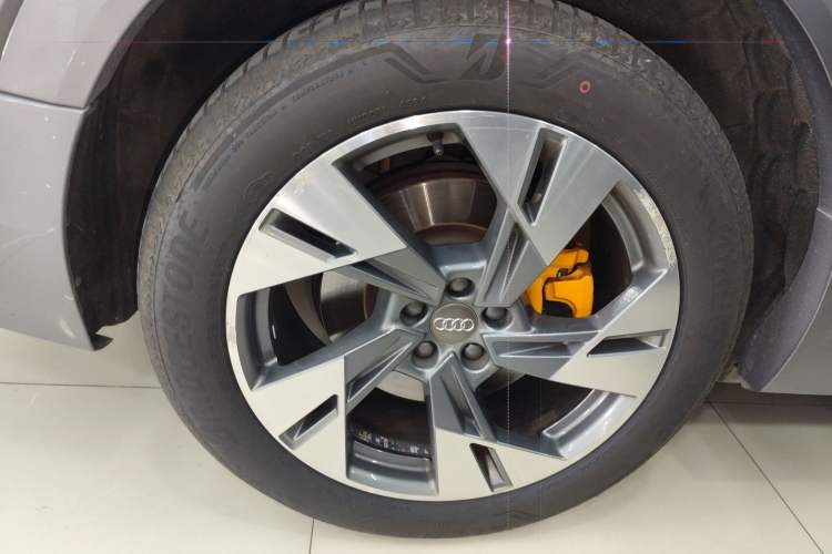 Used Audi e-tron 2019 55 quattro Technology Edition
