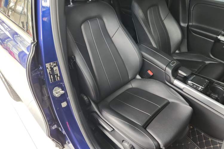 Used Mercedes-Benz GLB 2020 Updated GLB 200 Dynamic Edition