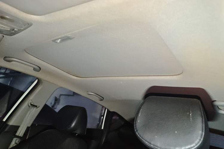 Used Hyundai Verna Ray 2014 1.4L Manual GLX Headliner