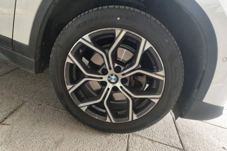 Used BMW X1 2020 sDrive20Li Fashion Model Right Front Wheel Hub