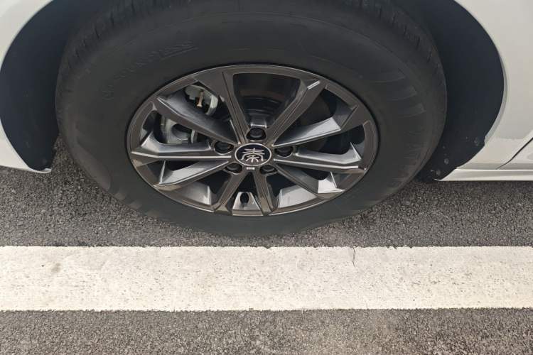 Used BYD Qin PLUS 2021 EV 400KM Leading Comfort Edition