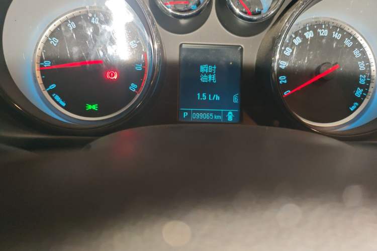 Used Buick Regal 2015 1.6T Fashion Tech Model
