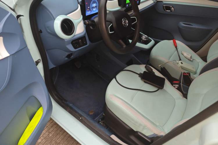 Used Dongfeng NAMMI BOX 2022 Chasing Wind Edition 351 km Advanced Model Driver Seat