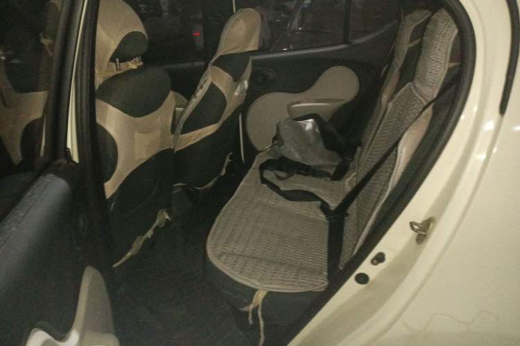 Used Chery QQ 2013 1.0L Manual Happy Edition