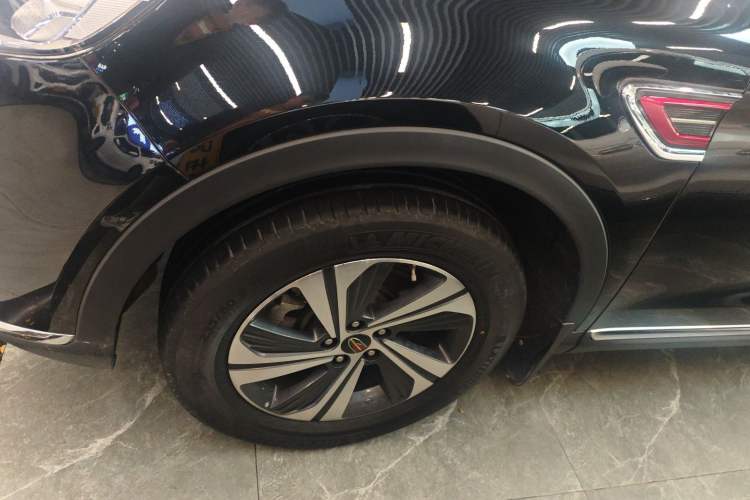 Used Hongqi HS5 2019 2.0T Smart Connect Flagship Edition Left Front Wheel Hub