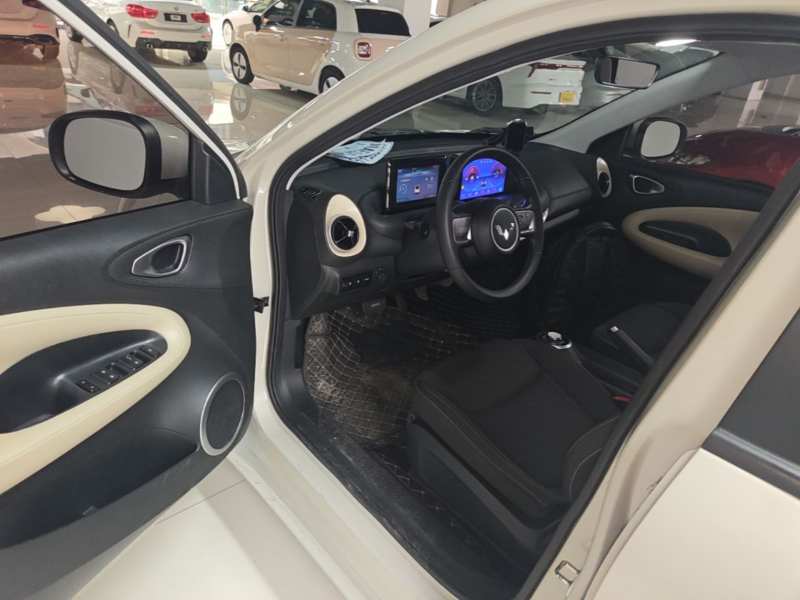 Used Wuling Bingo 2024 203km Light Edition — 15