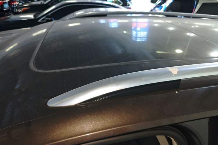 Used Volkswagen Tiguan L 2017 330TSI Automatic Two-Wheel Drive Luxury Edition Roof