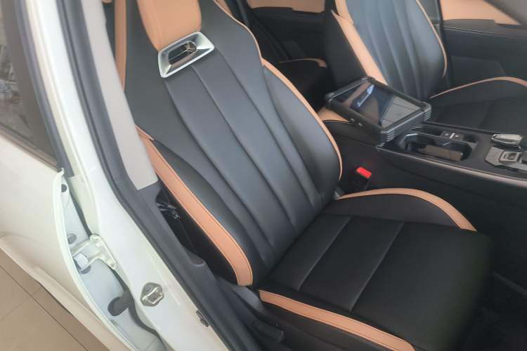 Used Geely Auto Haoyue PRO 2024 1.5T DCT Zongheng+