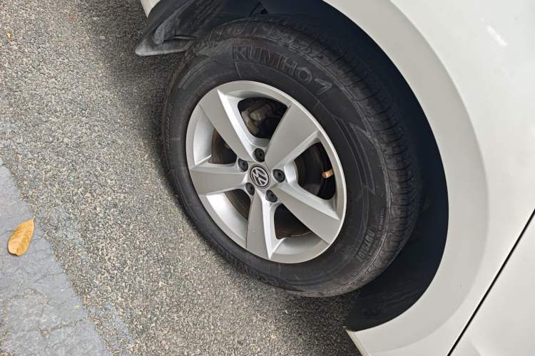 Used Volkswagen Lavida 2015 1.6L Automatic Fashion Edition