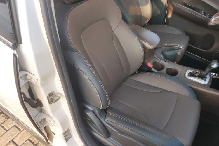 Used FORTHING Joyear X3 2017 1.6L CVT Luxury Model