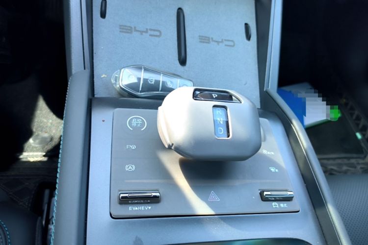 Used BYD Qin L 2025 DM-i Smart Drive 80KM Leading Model